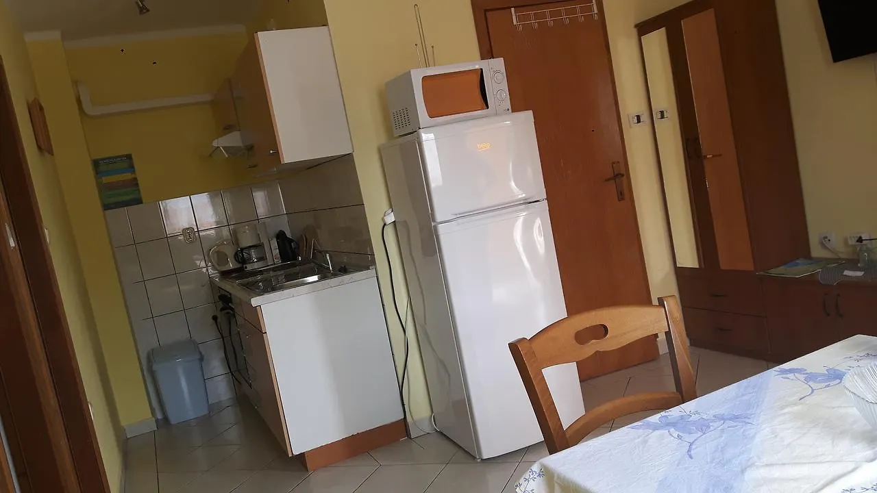 Apartment Krizanovic Malinska