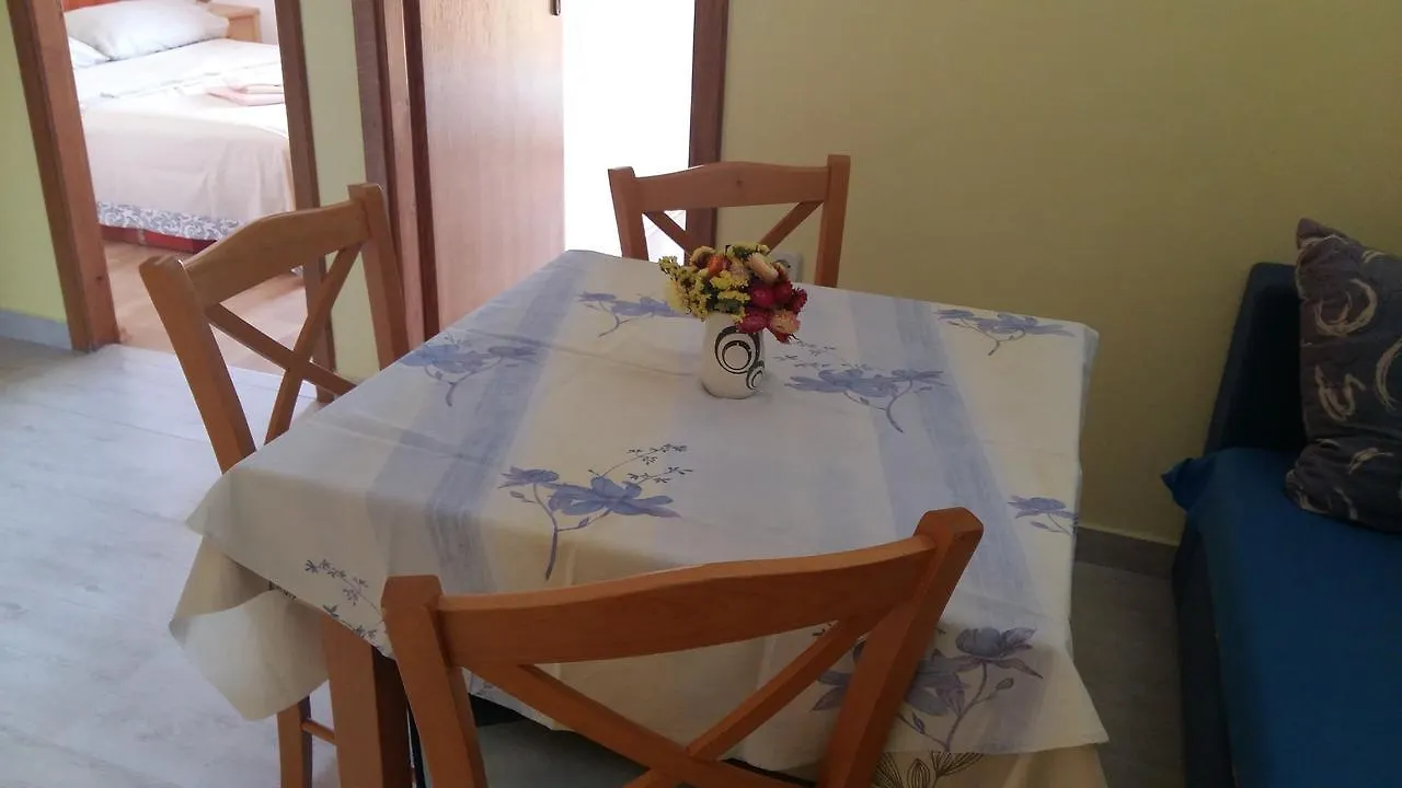 Apartment Krizanovic Malinska Kroatien